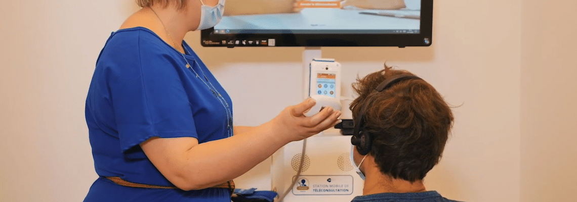 téléconsultation avec n médecin téléconsultant à travers les dispositfs médicaux connectés
